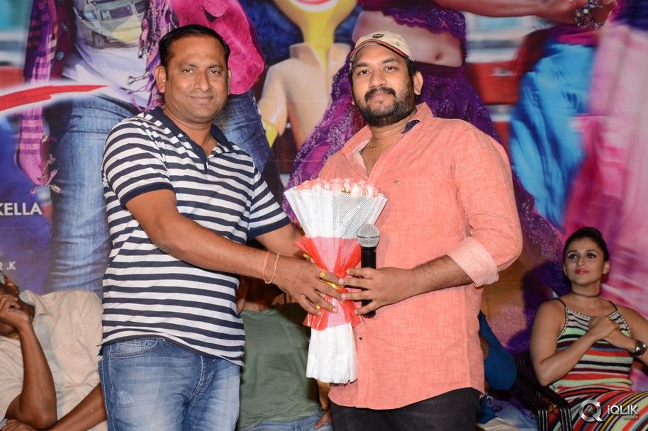 Jakkanna-Movie-Platinum-Disc-Function
